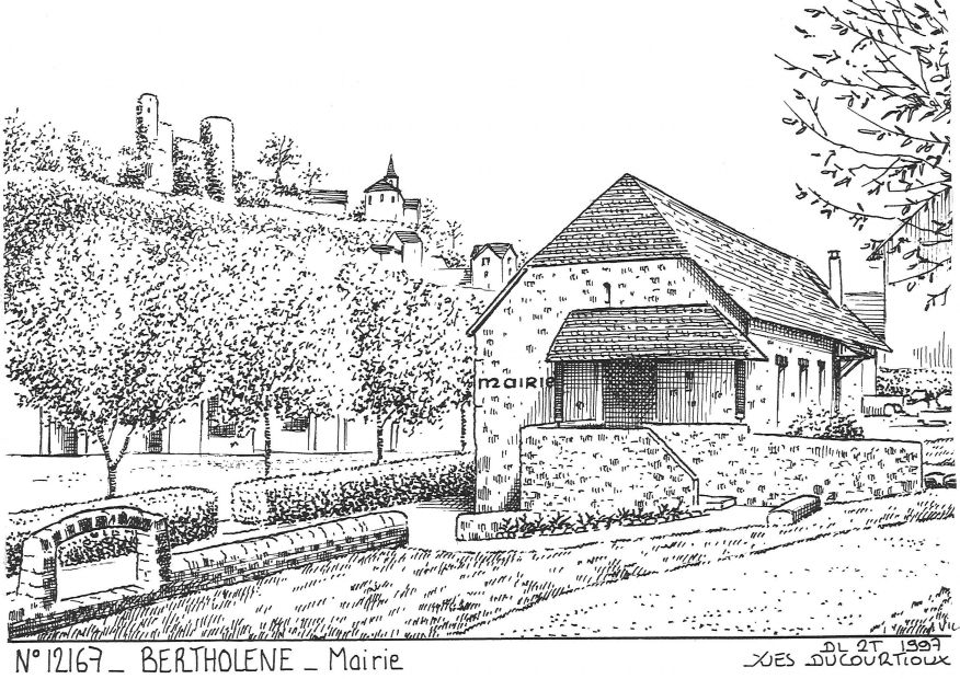 N 12167 - BERTHOLENE - mairie